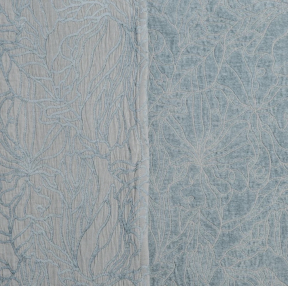 Belle Notte Georgia Bedspread - Queen in Cloud  NWOT